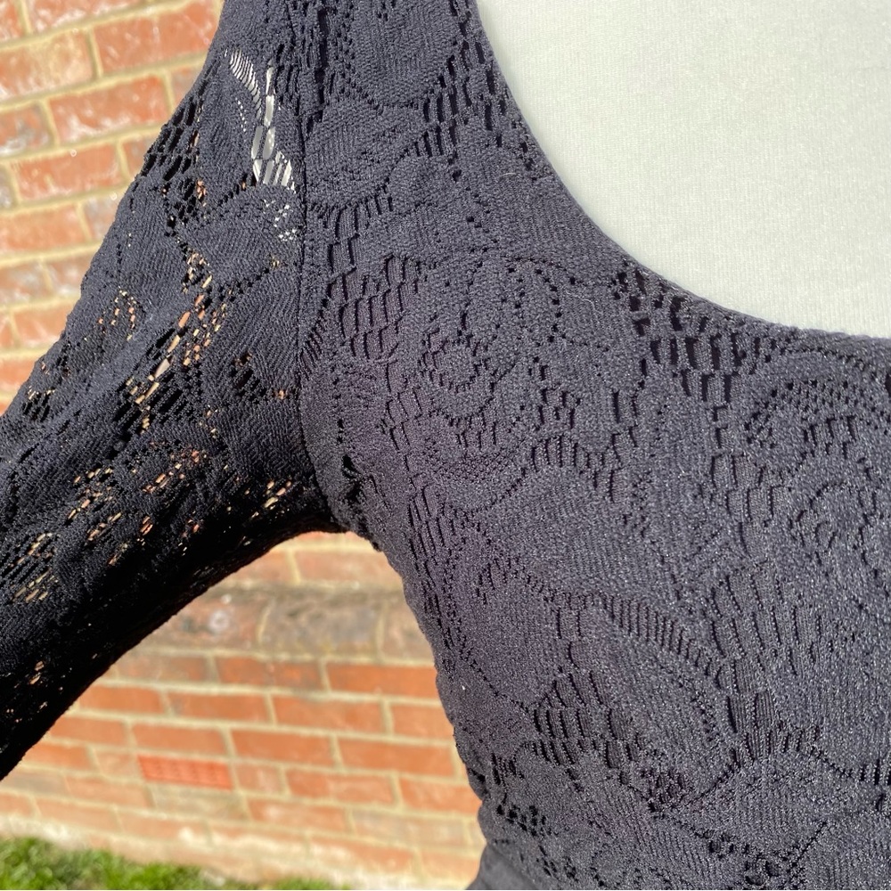 Topshop Black Lace Dress Size 12 Waist Tie Back Crop Sleeves Skater - Picture 4 of 11